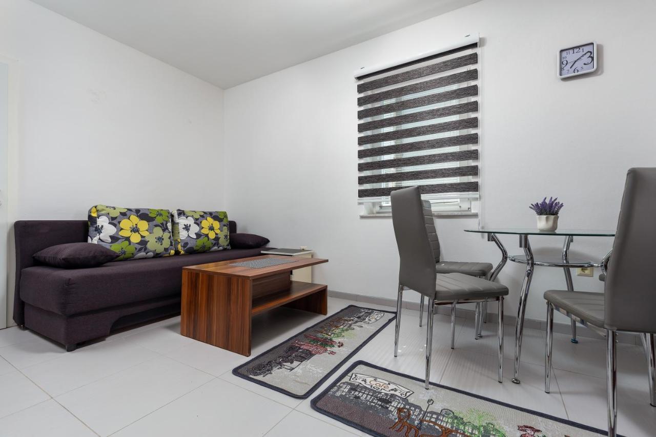 Top Central Apartments Pula Dış mekan fotoğraf