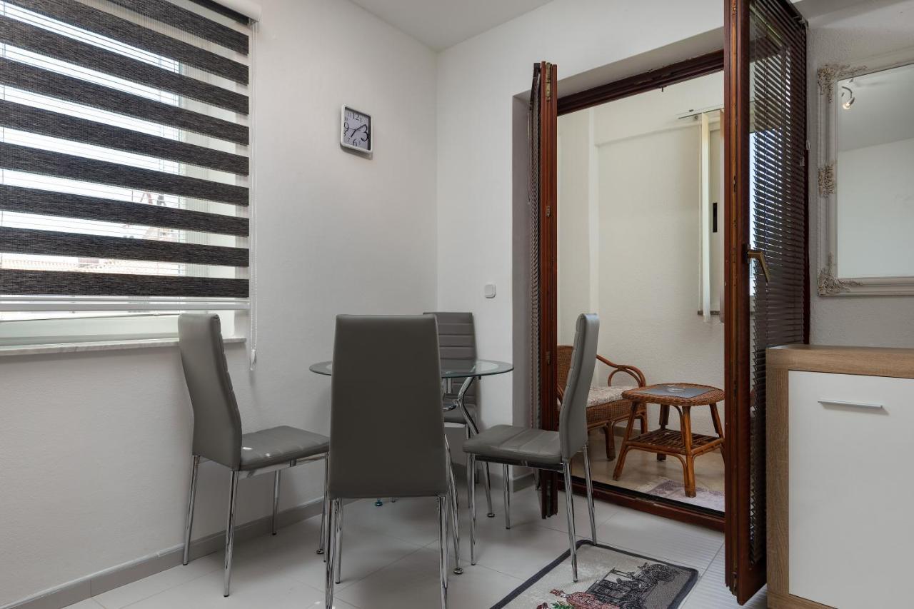 Top Central Apartments Pula Dış mekan fotoğraf