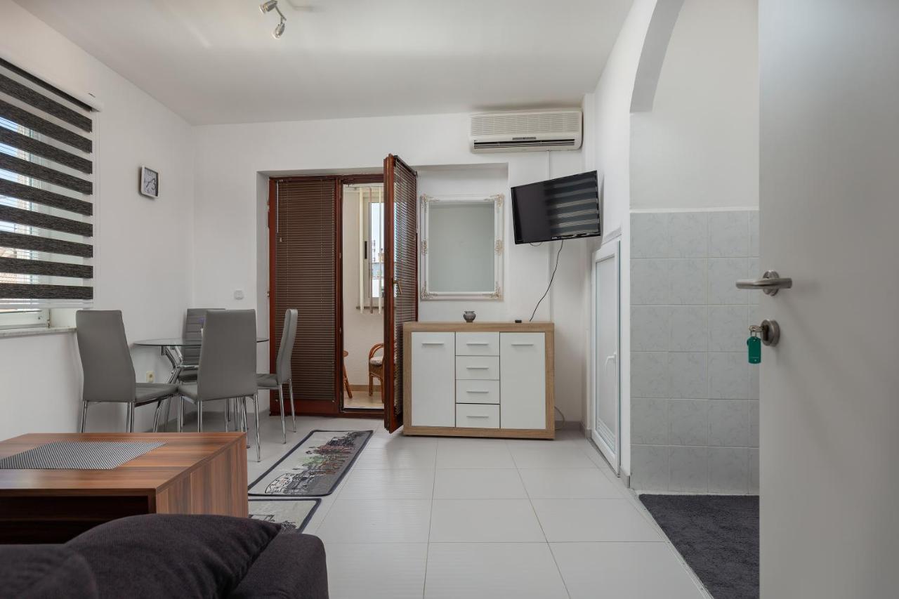 Top Central Apartments Pula Dış mekan fotoğraf