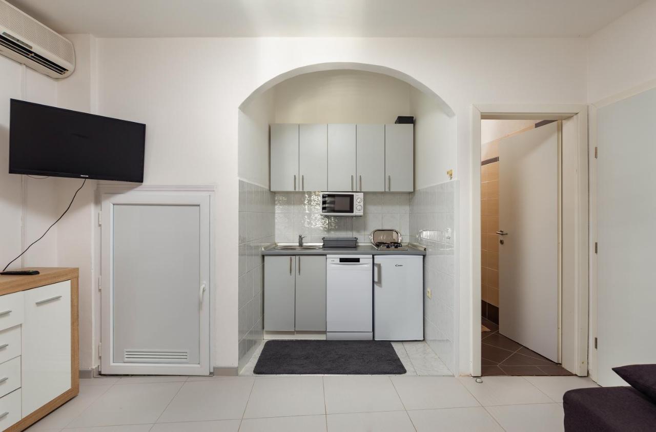 Top Central Apartments Pula Dış mekan fotoğraf