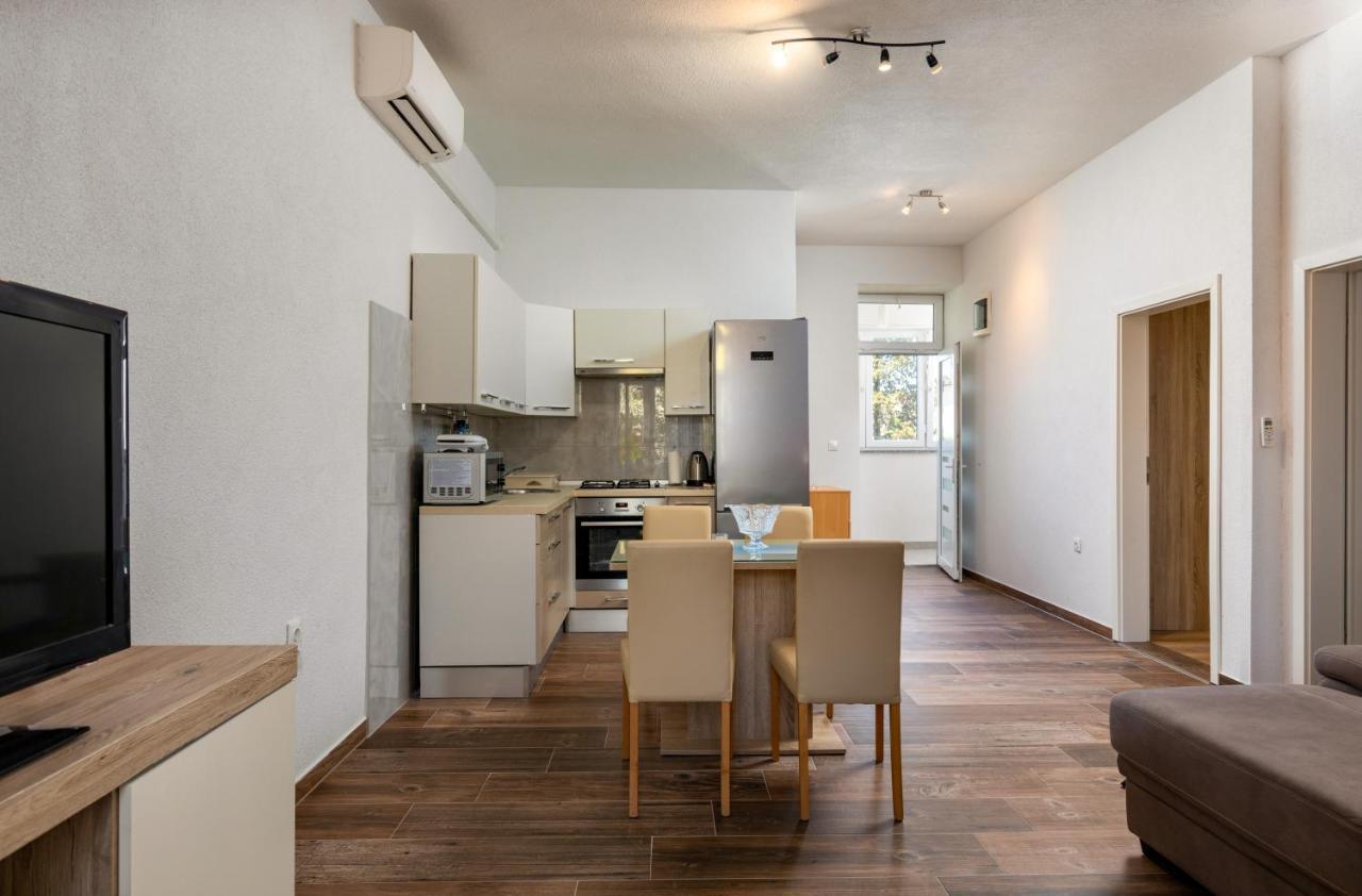 Top Central Apartments Pula Dış mekan fotoğraf