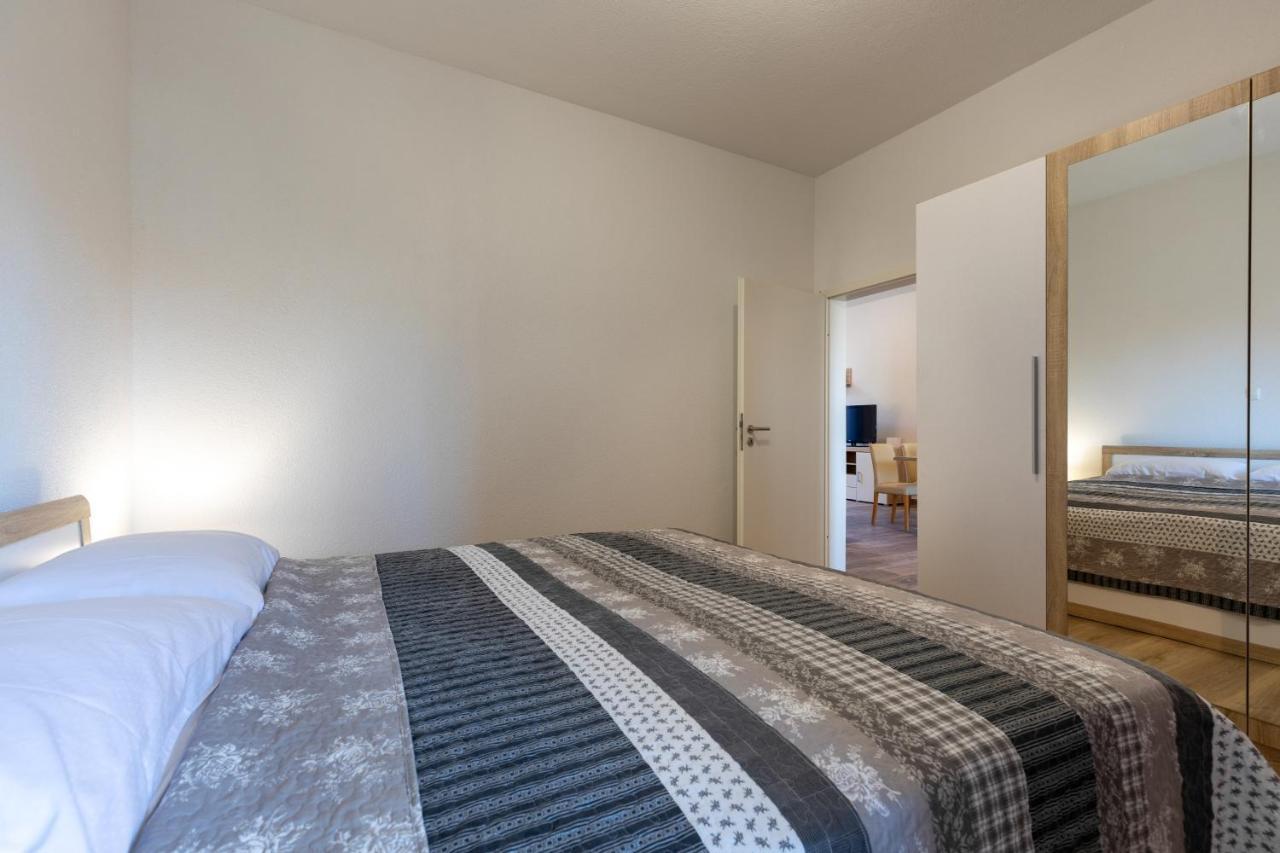 Top Central Apartments Pula Dış mekan fotoğraf