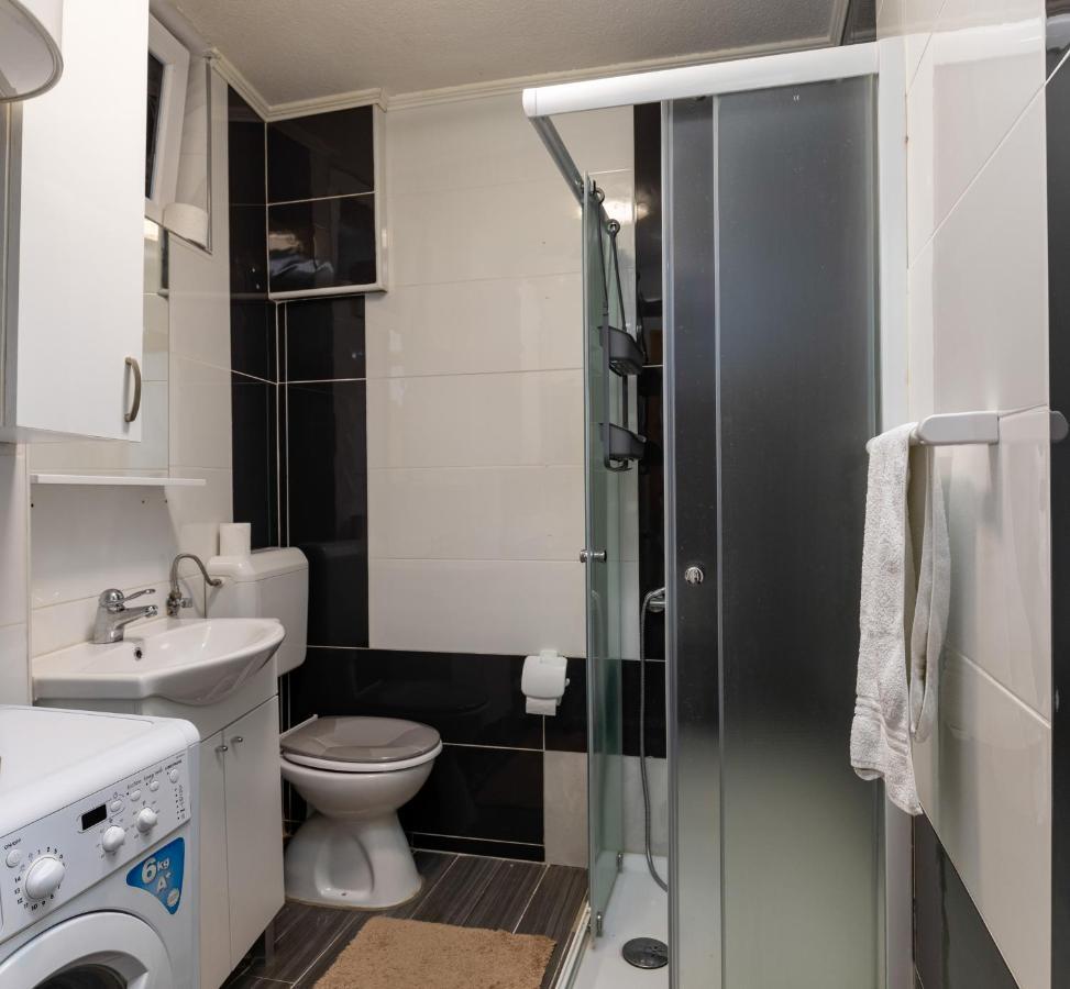 Top Central Apartments Pula Dış mekan fotoğraf