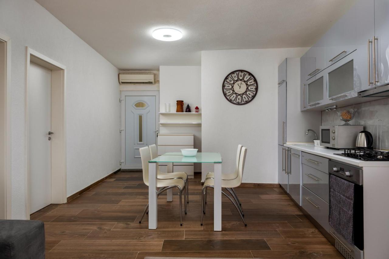 Top Central Apartments Pula Dış mekan fotoğraf