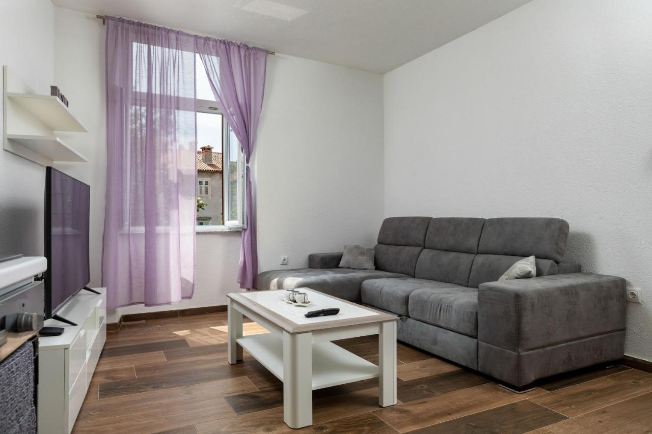 Top Central Apartments Pula Dış mekan fotoğraf